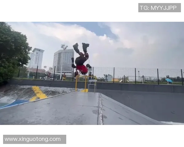 深圳极限运动队在滑板精英赛中以51分领先积分榜，展现出色实力与团队合作