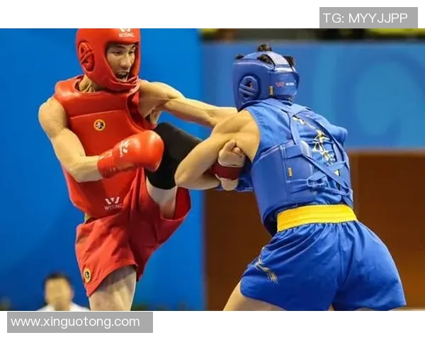 莫西干头足球明星的传奇人生与赛场风采解析