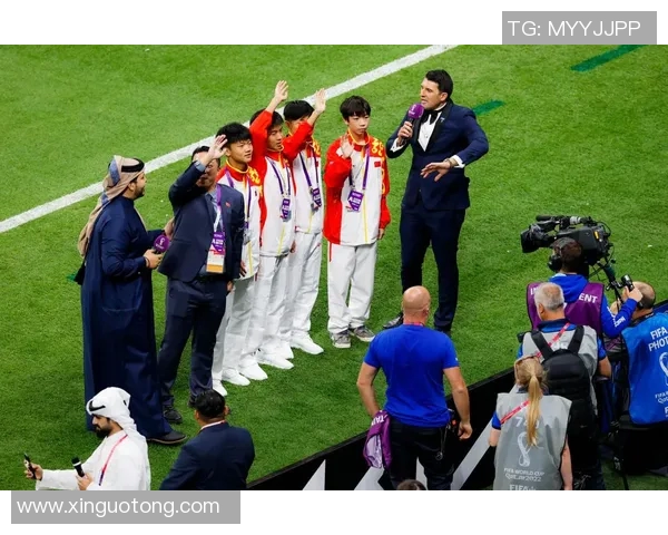 2020年全球足球明星汇聚各队风采与精彩瞬间回顾